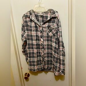 Avenue Black and White Plaid Top